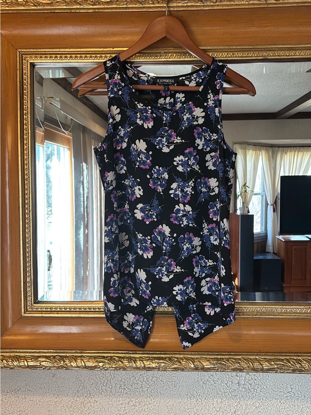 Express Black & Purple Floral Dressy Tank - Size XS